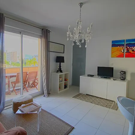 Le Lavezzi 4 Personnes Ajaccio (Corsica)
